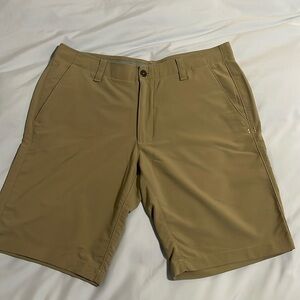 Under Armour golf shorts - Tan - Size 36